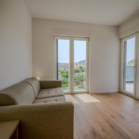 Apartment Sky